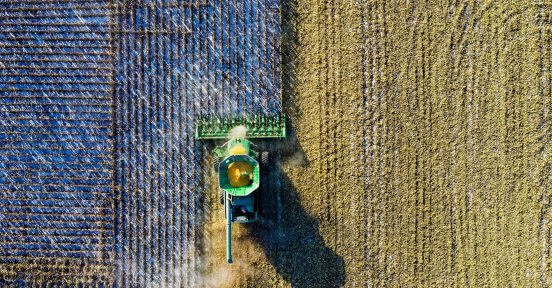 ¿Cómo puede ayudar la tecnología a desarrollar la agricultura sostenible? Conoce el contexto, las herramientas y los beneficios.